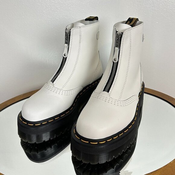 DR MARTENS Jetta Water Repellent Platform Bootie in White Size US 6 - Picture 4 of 9
